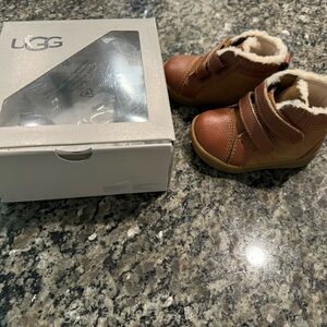 New UGG Baby Rennon II Strappy Boots 6-12 MTHS